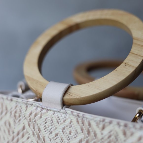 BOHO Chic Wooden Handle Convertible Crossbody Bag - Picture 2 of 10